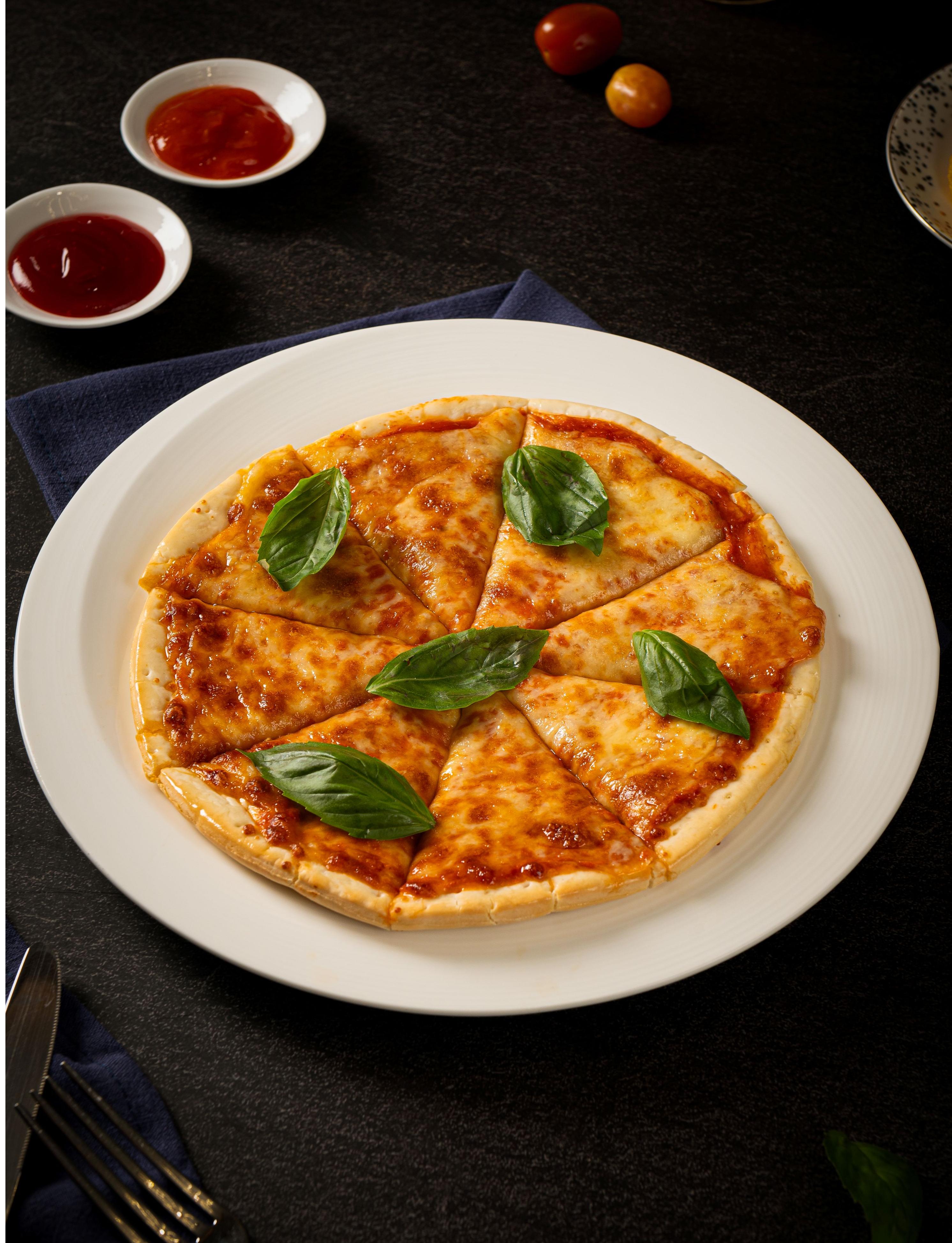 PIZZA MARGHERITA