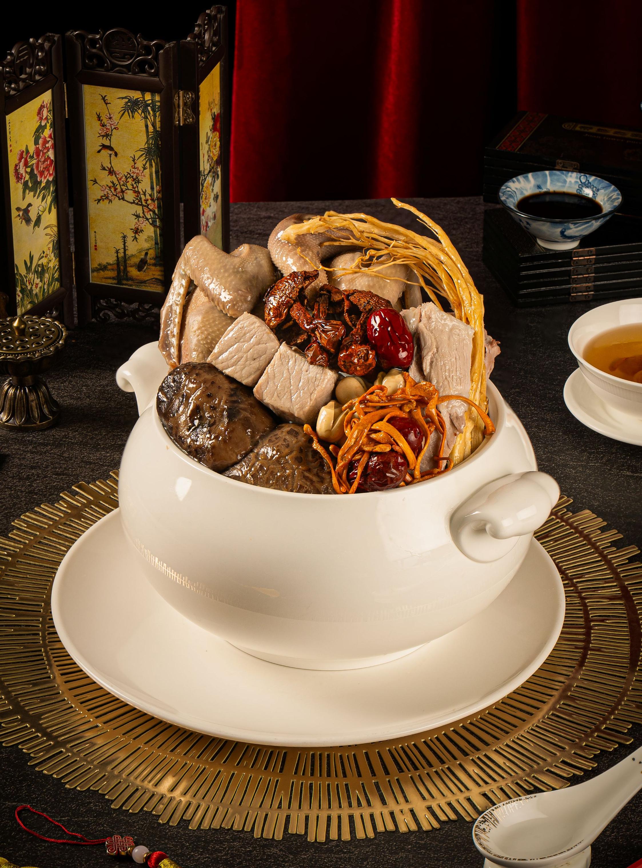 CANH BẮP HEO , BỒ CÂU TIỀM NẤM TÙNG NHUNG