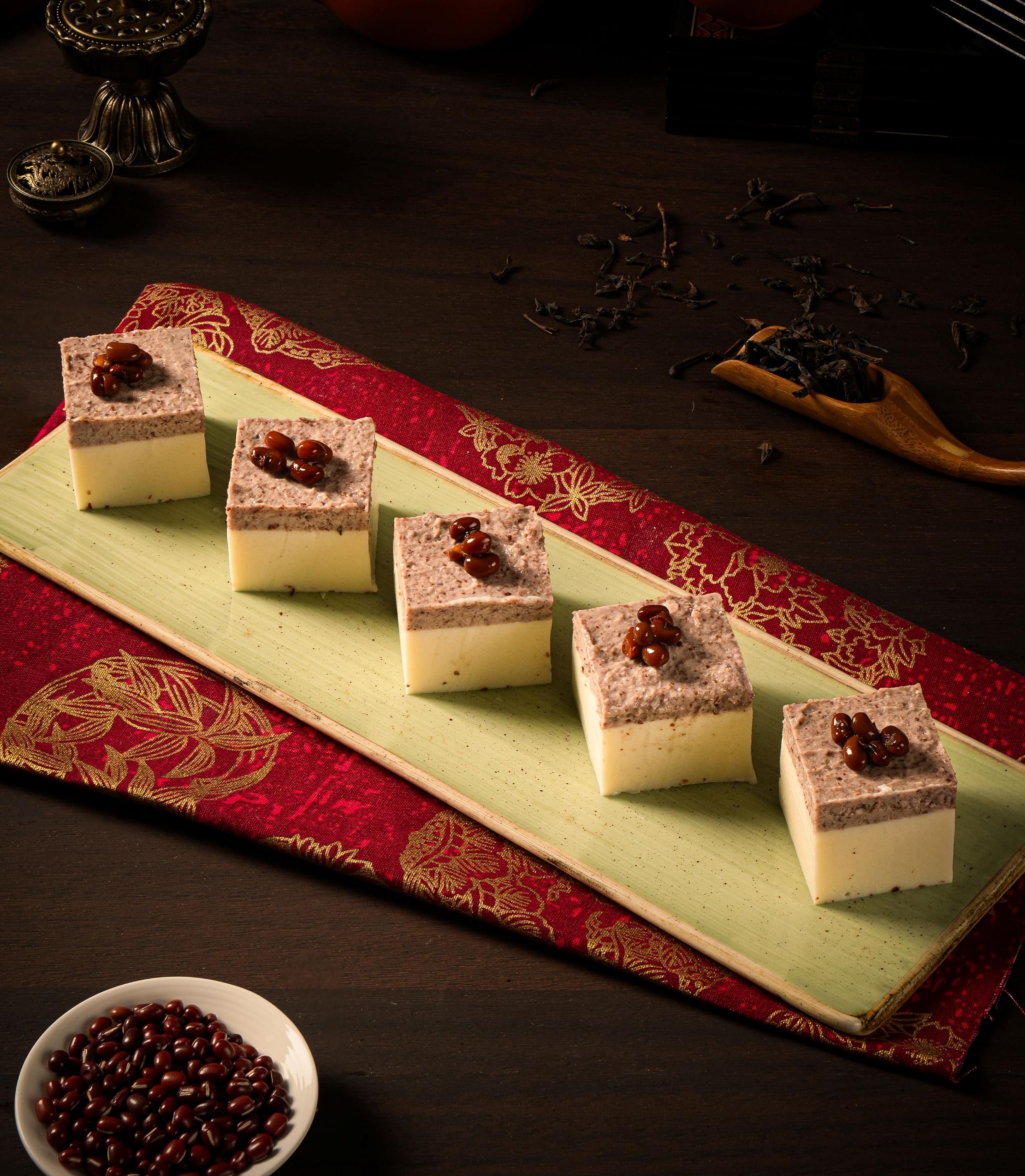 PUDDING DỪA VỚI ĐẬU ĐỎ