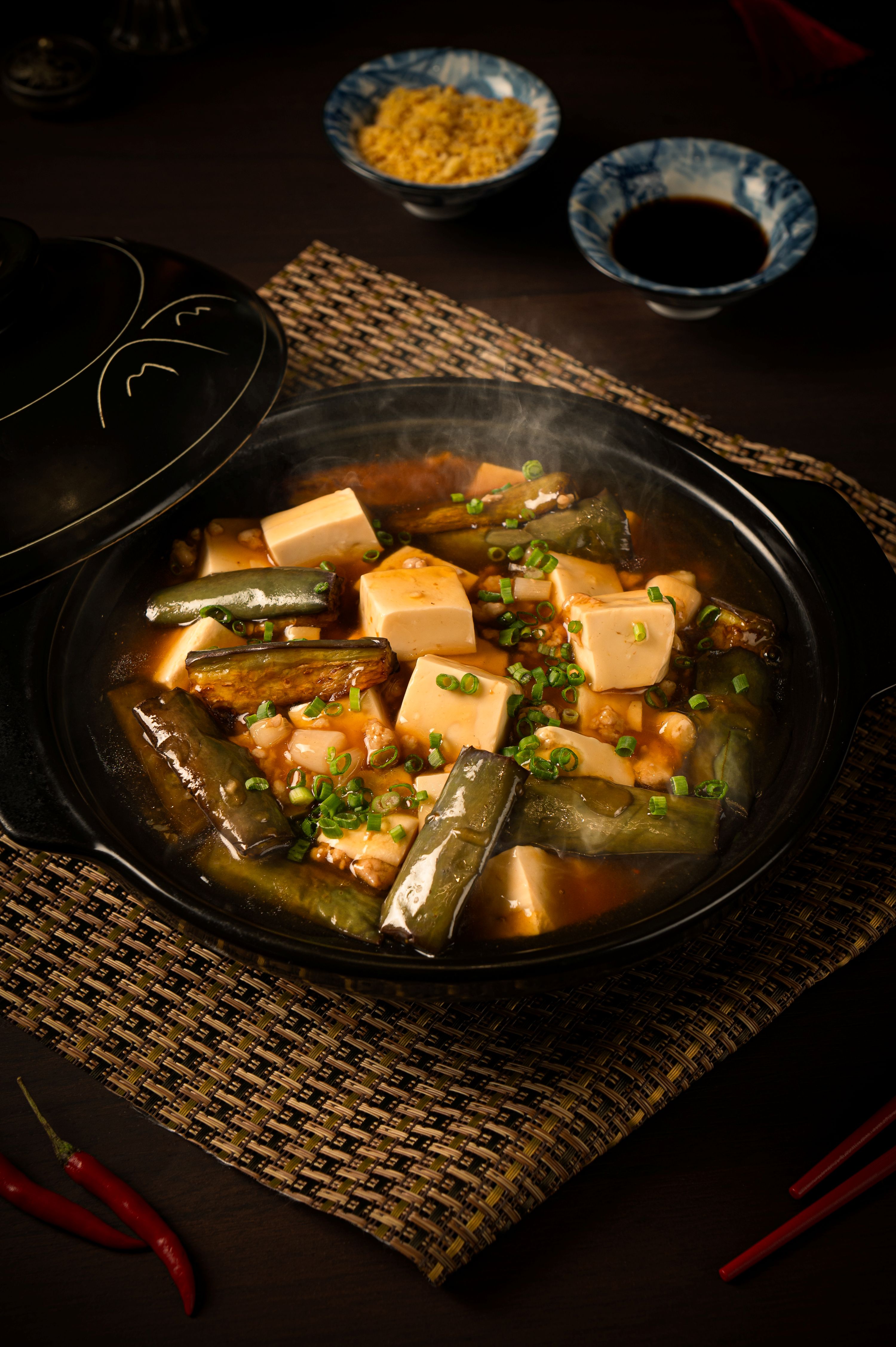 CÀ TÍM VÀ ĐẬU HỦ HẦM CÁ MẶN